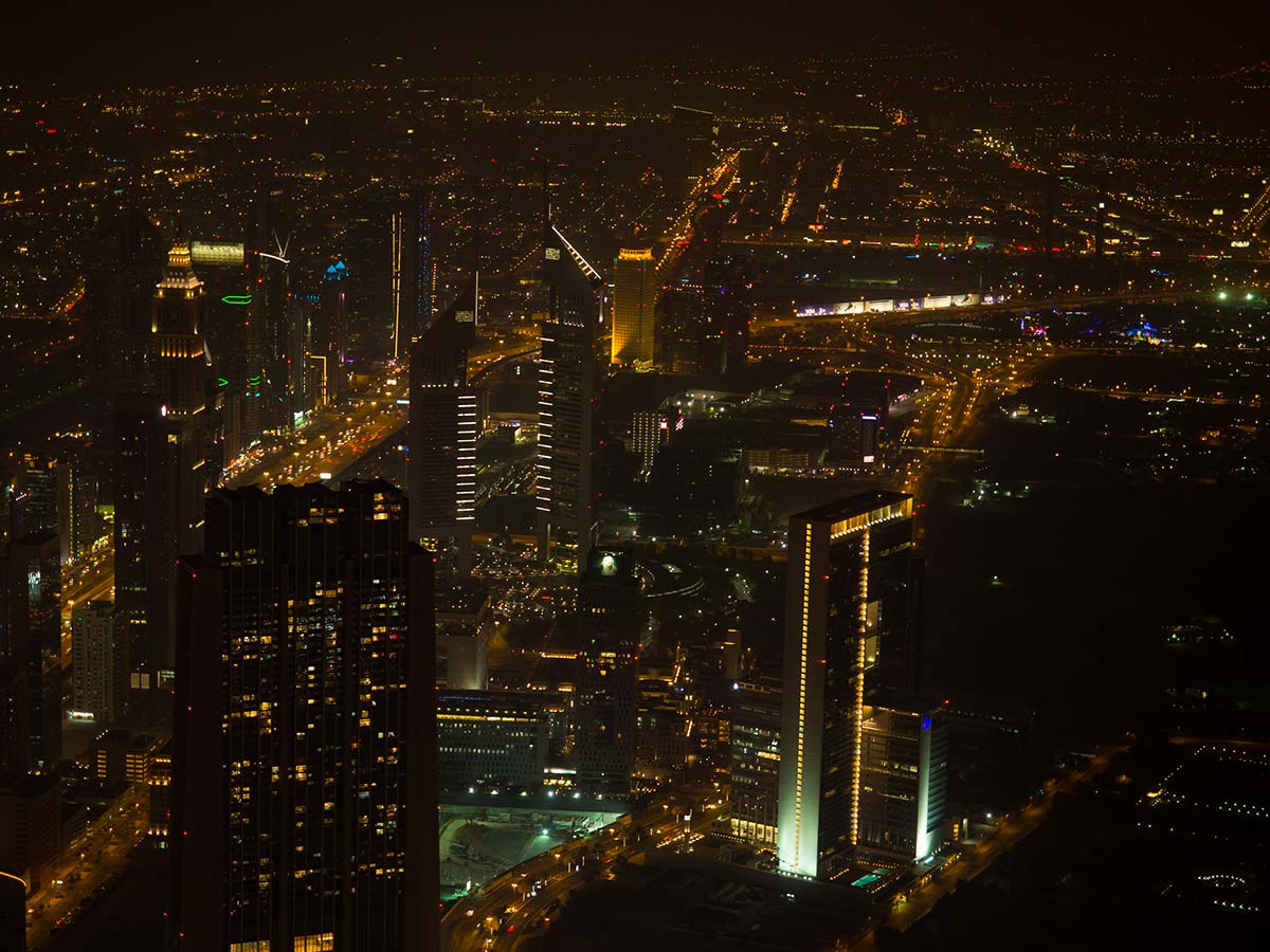 Burj Khalifa Aussichtsplattform At the Top bei Nacht